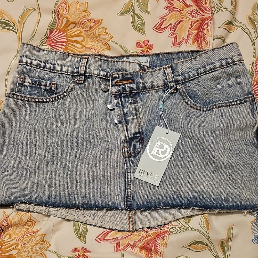REVICE Blue Vintage Distressed Jeans NWT